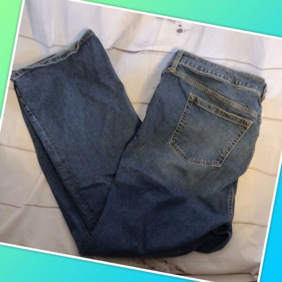 Torrid Jeans Size 22S Womens Relaxed Boot Cut Stretch Medium Wash Blue Denim ins - Picture 4 of 5